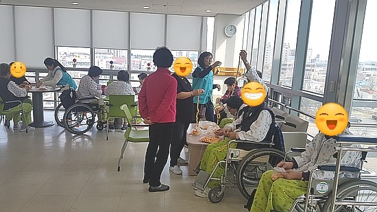대롱과자목걸이(재활병동)